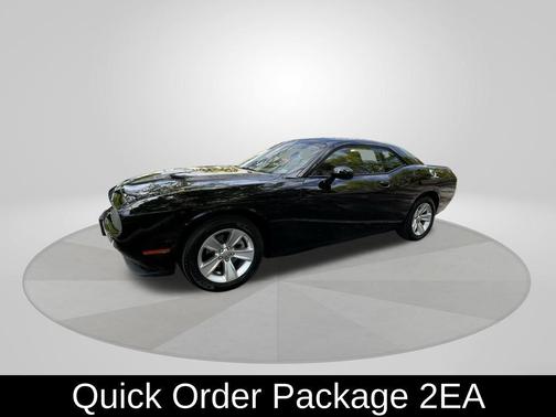 Pitch Black Clearcoat 2023 Dodge Challenger SXT