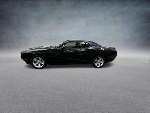 Pitch Black Clearcoat 2023 Dodge Challenger SXT