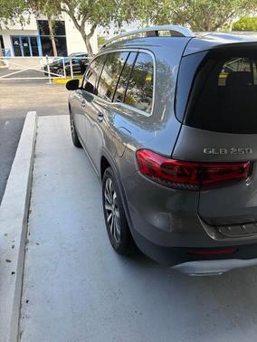 Gray 2022 Mercedes-Benz GLB 250 Base
