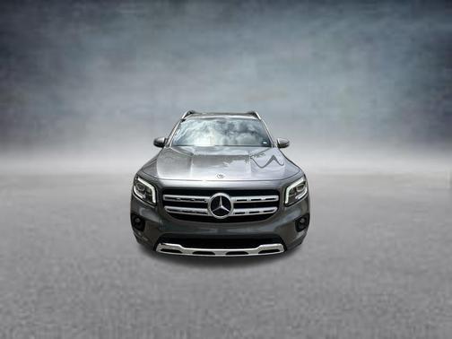 Mountain Gray Metallic 2022 Mercedes-Benz GLB 250 Base