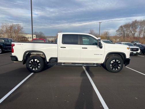 2020 Chevrolet Silverado 2500 Custom