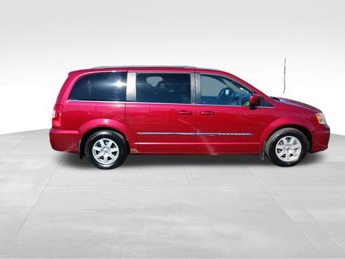 2012 Chrysler Town & Country Touring