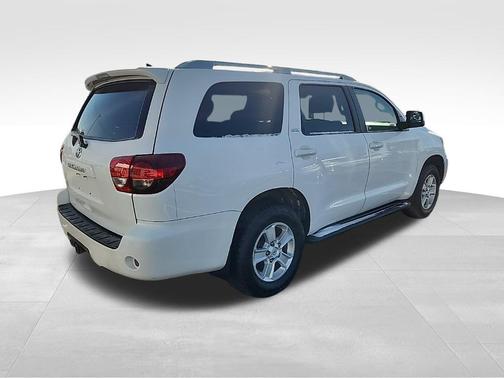 2018 Toyota Sequoia SR5