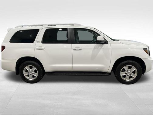 2018 Toyota Sequoia SR5