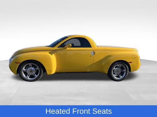 2004 Chevrolet SSR Base
