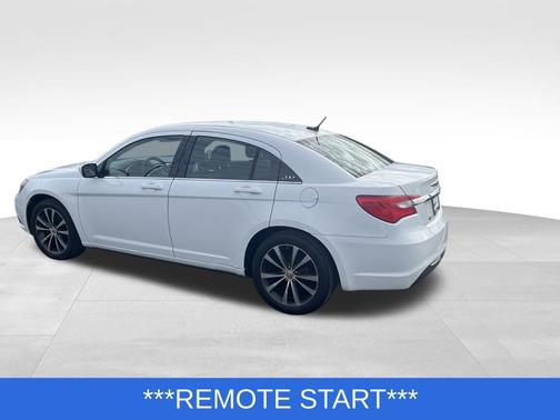 2014 Chrysler 200 Touring