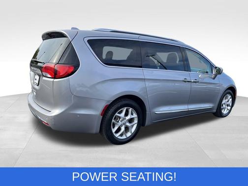 2019 Chrysler Pacifica Touring-L Plus
