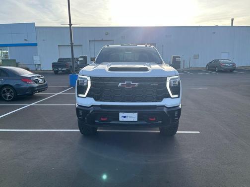 2026 Chevrolet Silverado 2500 Crew Cab, Standard Bed, XR2, 4WD