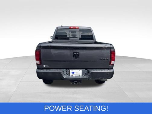 2019 RAM 1500 SLT