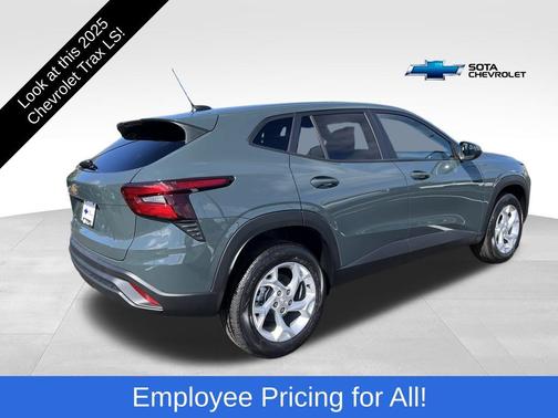 2025 Chevrolet Trax LS