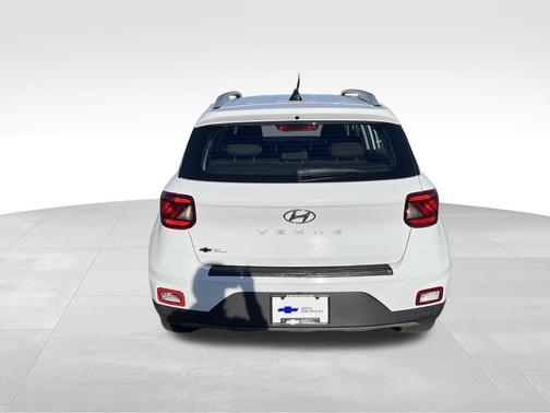 2022 Hyundai VENUE SEL