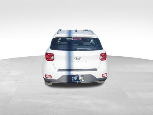 2022 Hyundai VENUE SEL