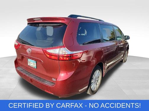 2015 Toyota Sienna XLE