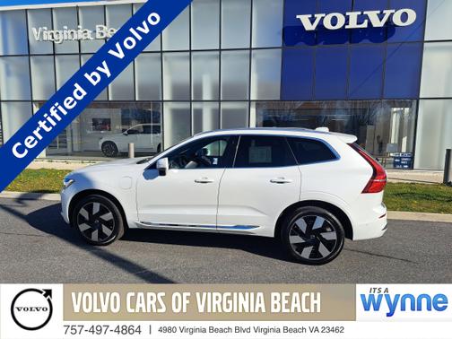 2023 Volvo XC60 Recharge Plug-In Hybrid Plus Bright Theme