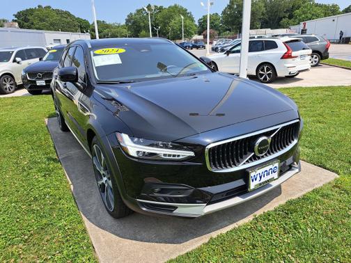 2024 Volvo V90 Cross Country Ultimate
