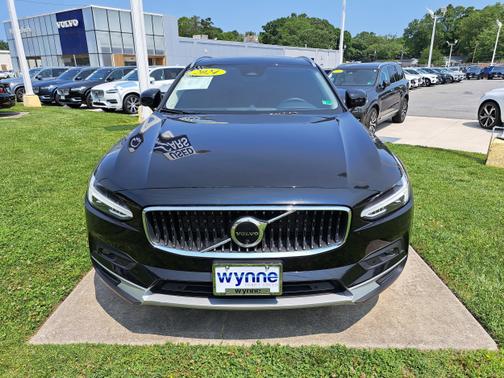 2024 Volvo V90 Cross Country Ultimate