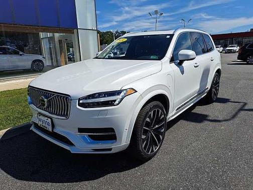 2024 Volvo XC90 Plus