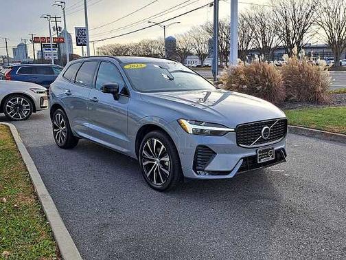 2025 Volvo XC60 Plus