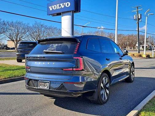 2025 Volvo EX90 Ultra