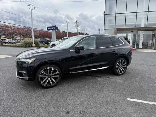 2023 Volvo XC60 Ultimate Bright Theme