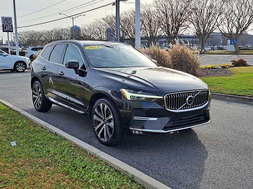 2023 Volvo XC60 Ultimate Bright Theme