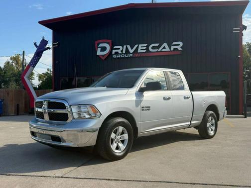 2016 RAM 1500 SLT