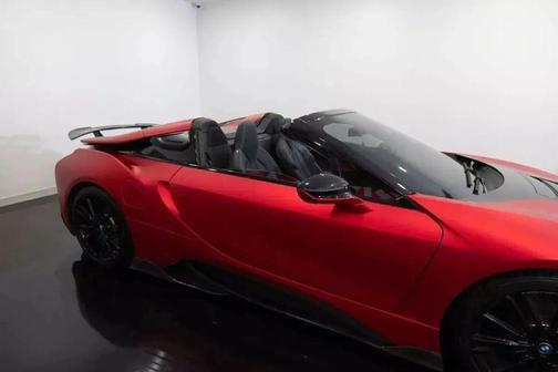 2020 BMW i8 Roadster 2D