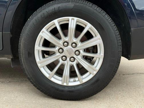 2017 Cadillac XT5 Base