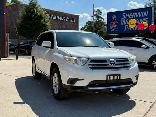 2012 Toyota Highlander SE