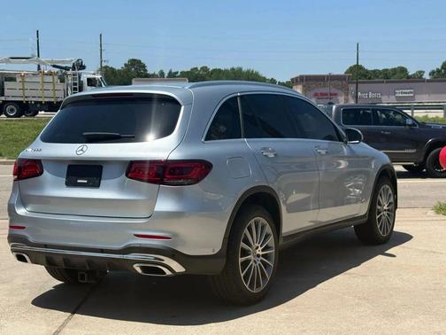 2022 Mercedes-Benz GLC 300 Base