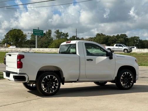 2023 Chevrolet Silverado 1500 WT