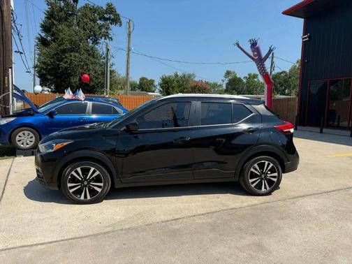 2020 Nissan Kicks SV