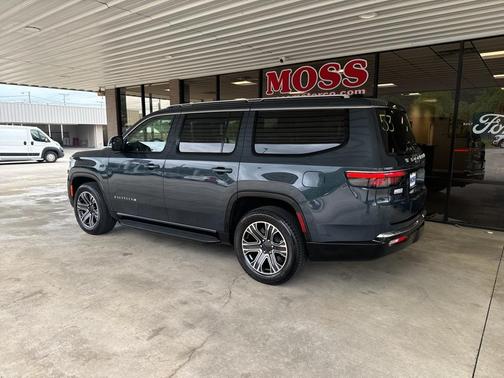 2024 Jeep Wagoneer Base