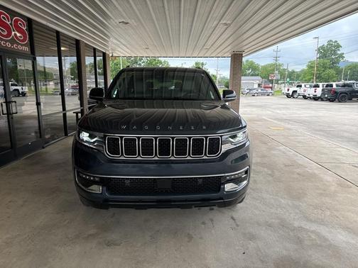 2024 Jeep Wagoneer Base