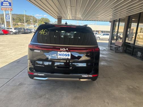 2024 Kia Carnival SX
