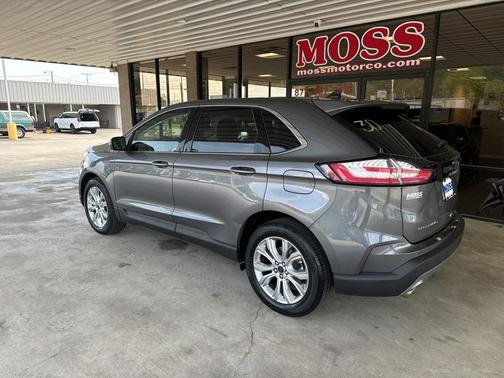 2021 Ford Edge Titanium
