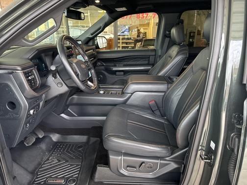 2022 Ford Expedition Platinum