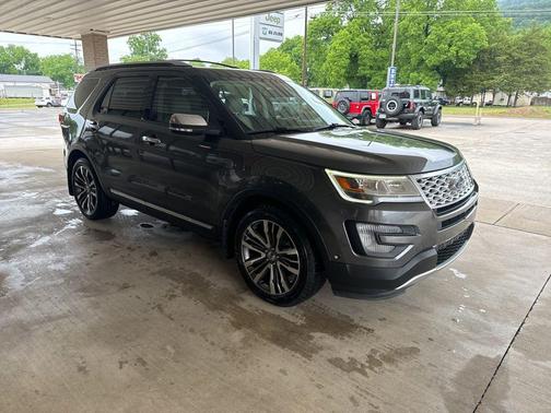 Magnetic Metallic 2017 Ford Explorer Platinum