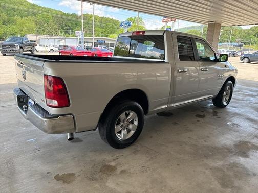 2018 RAM 1500 SLT