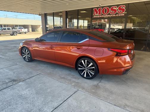 2022 Nissan Altima 2.0 SR