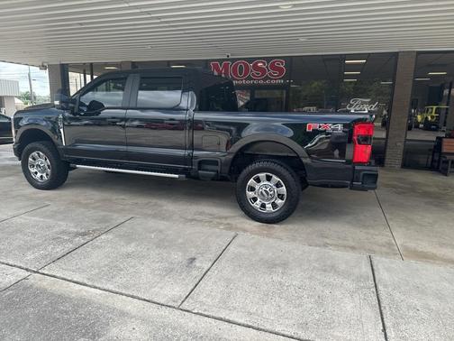 2023 Ford F-250 XL