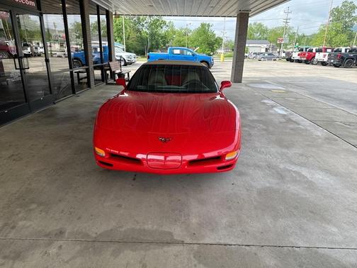 2004 Chevrolet Corvette Base