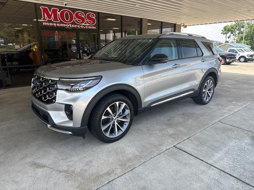 2025 Ford Explorer Platinum
