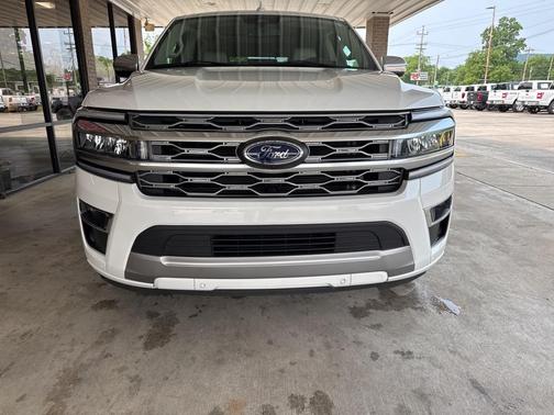 2024 Ford Expedition Platinum