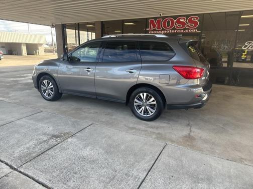 2019 Nissan Pathfinder SL