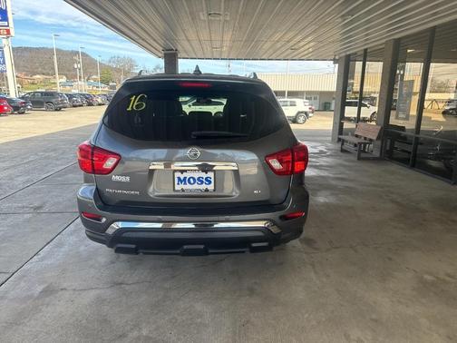 2019 Nissan Pathfinder SL