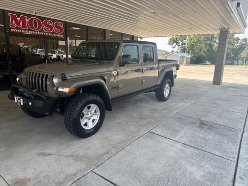 2020 Jeep Gladiator Sport