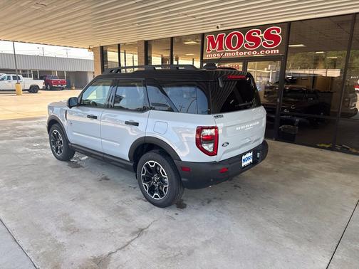 Space White Metallic 2026 Ford Bronco Sport Outer Banks