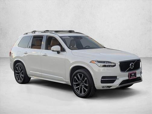 2018 Volvo XC90 T6 Momentum