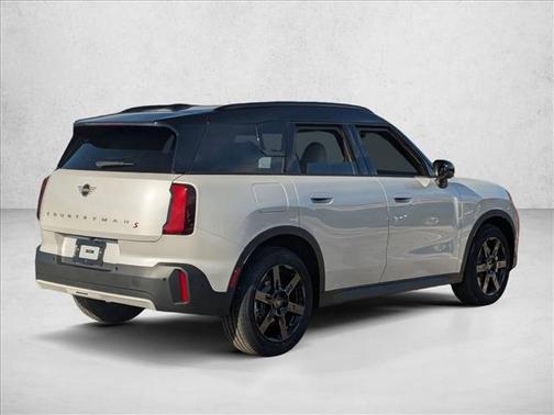 Nanuq White Metallic 2026 MINI Countryman Cooper S ALL4